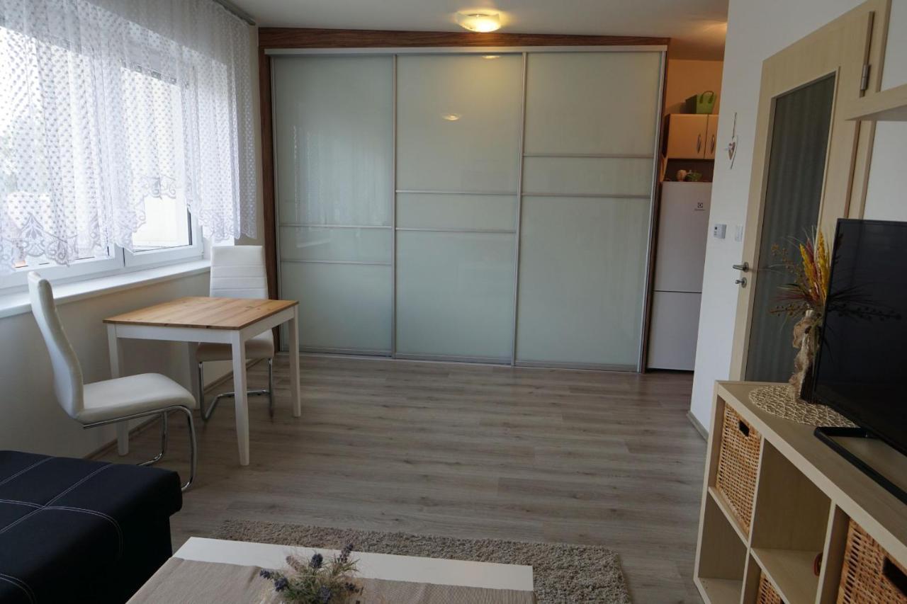 Apartman Mokra Luka 02 Trebon Leilighet Eksteriør bilde